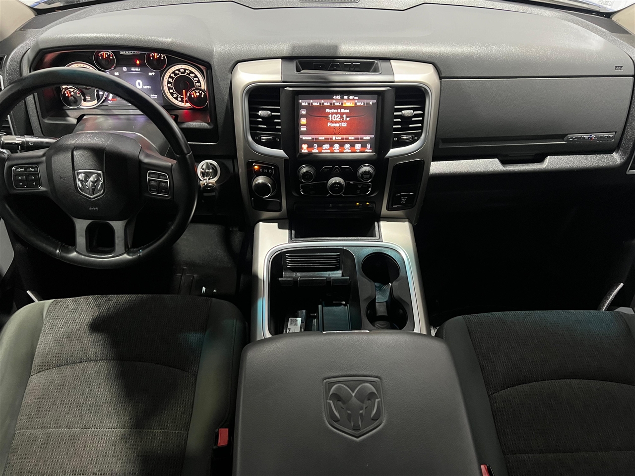 RAM 1500 SLT Crew Cab SWB 2WD 2016