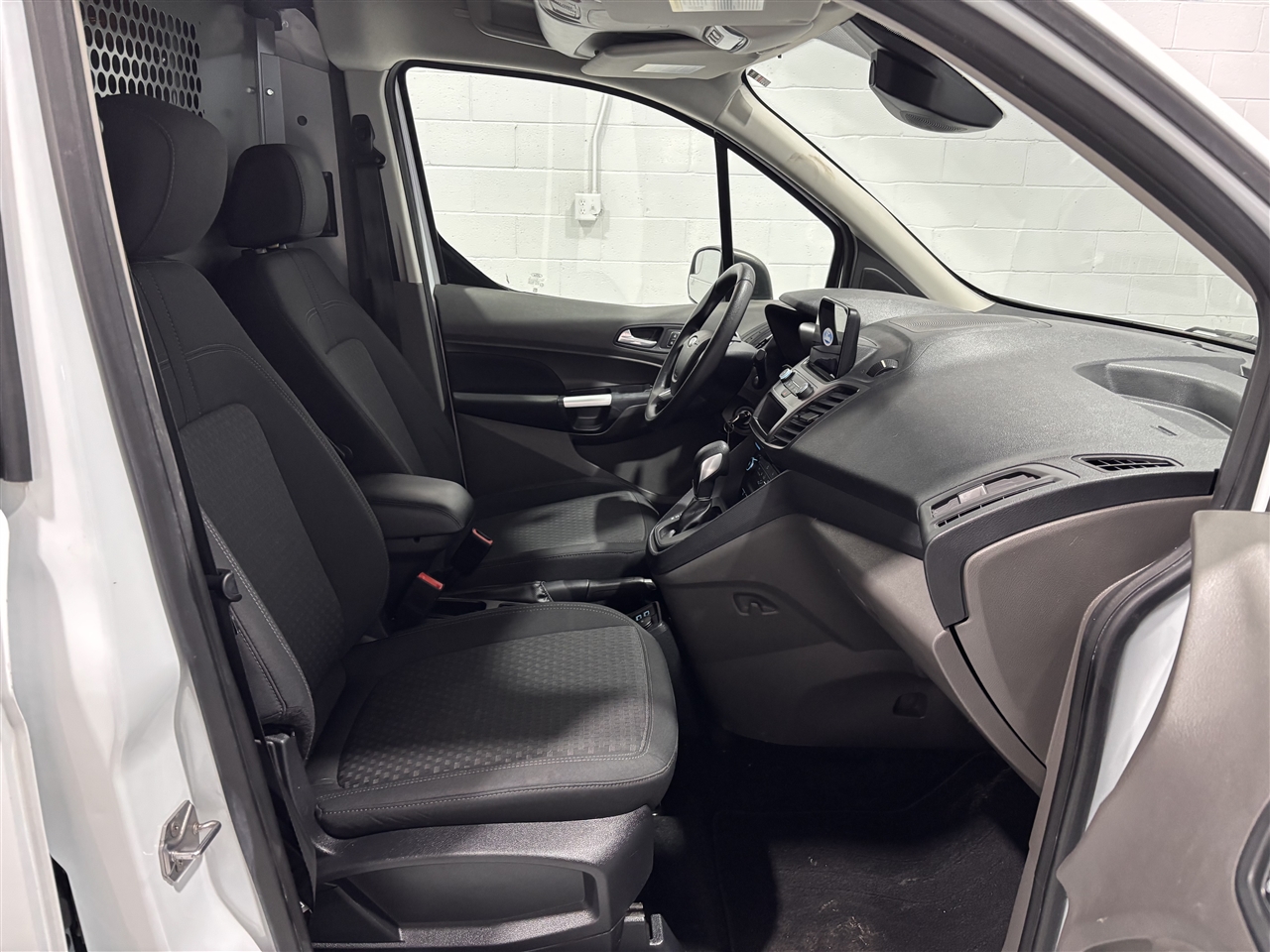 Ford Transit Connect Cargo Van XLT LWB w/Rear Liftgate 2020