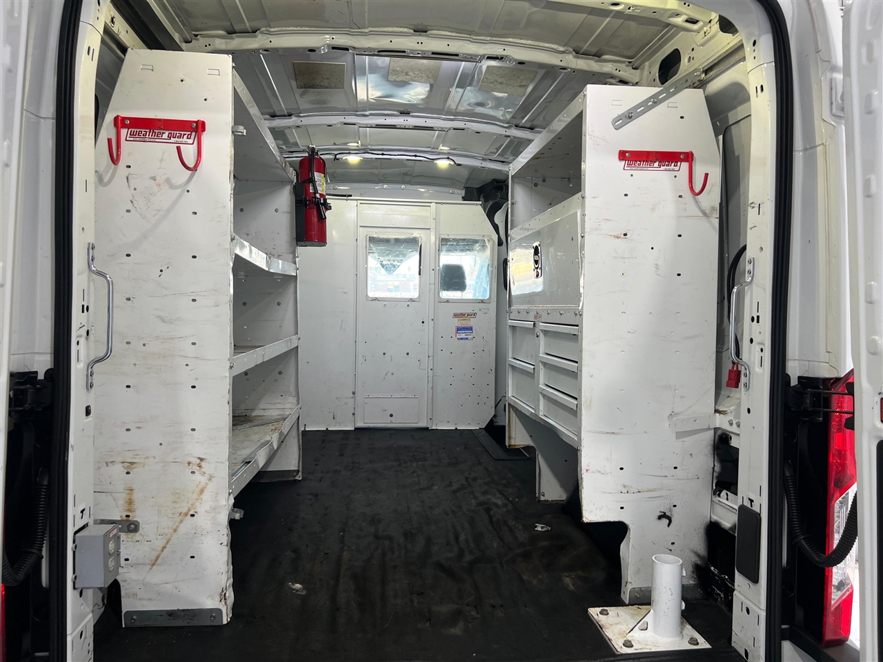 Ford Transit 350 Van Med. Roof w/Sliding Pass. 148-in. WB 2017