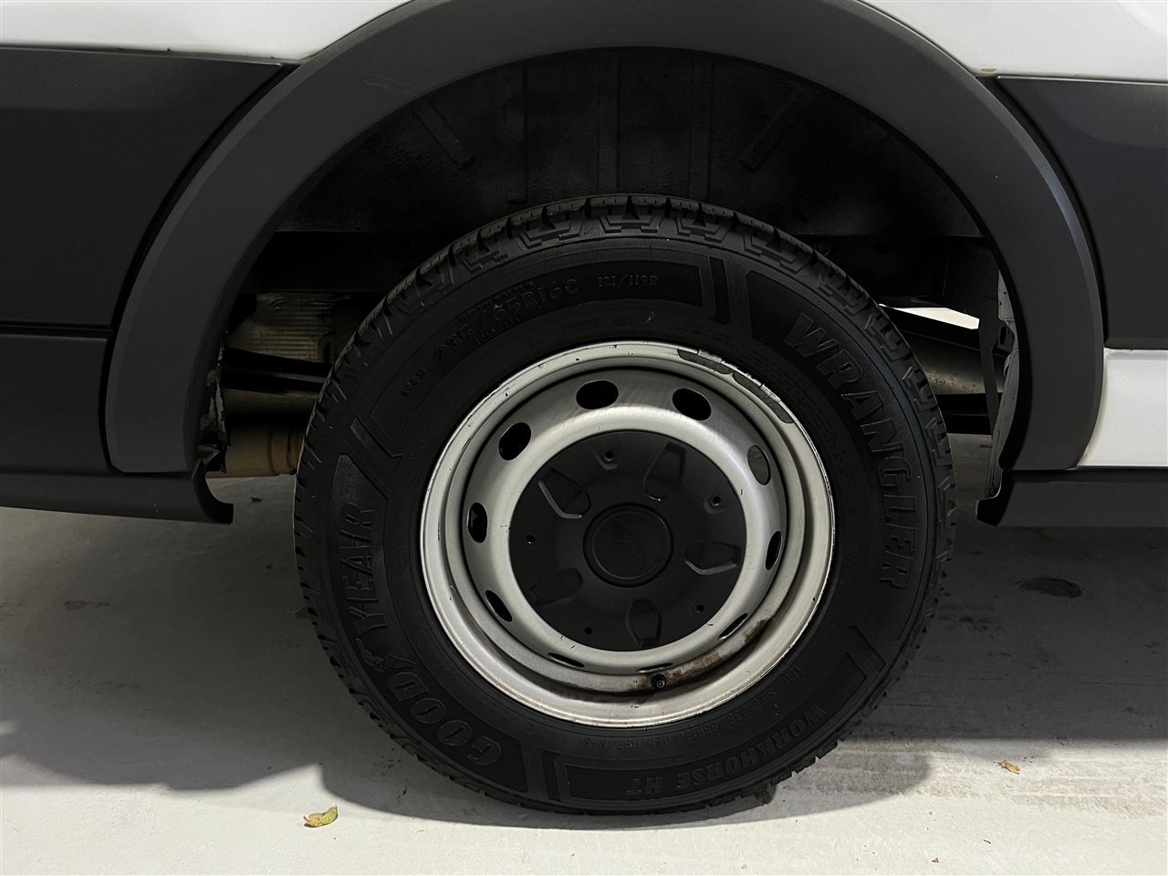 Ford Transit 350 Van Med. Roof w/Sliding Pass. 148-in. WB 2017