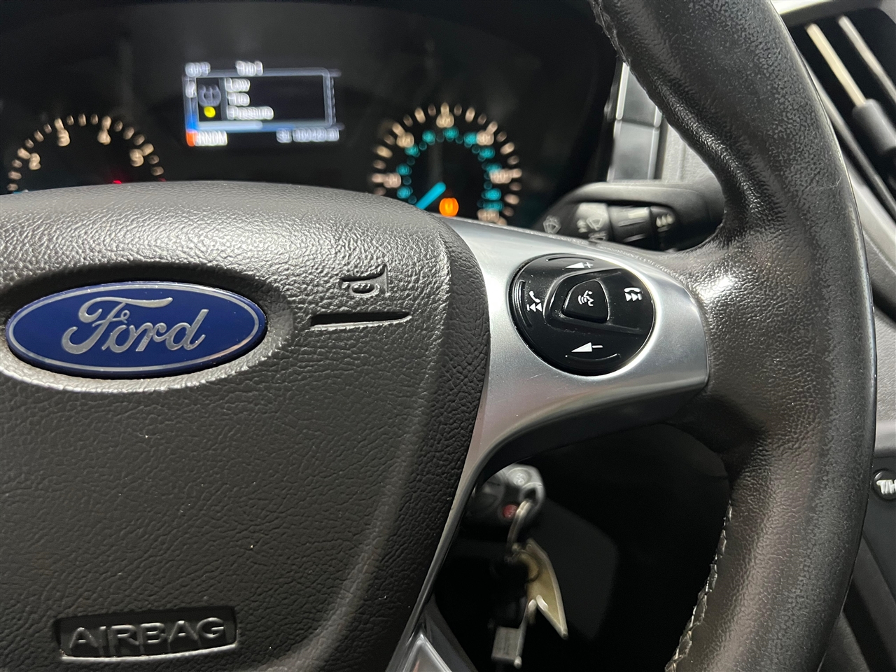 Ford Transit 350 Van Med. Roof w/Sliding Pass. 148-in. WB 2017