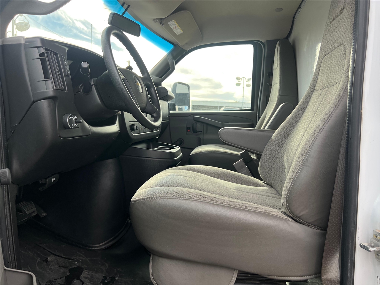Chevrolet Express G3500 177" 2019