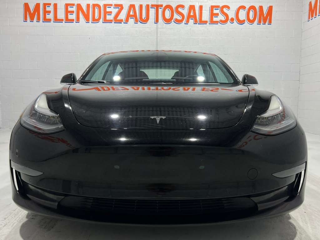 Tesla Model 3 Base 2018