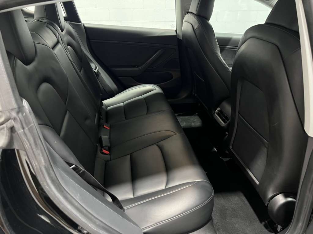 Tesla Model 3 Base 2018