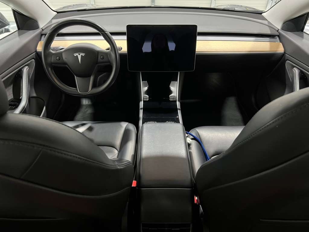 Tesla Model 3 Base 2018