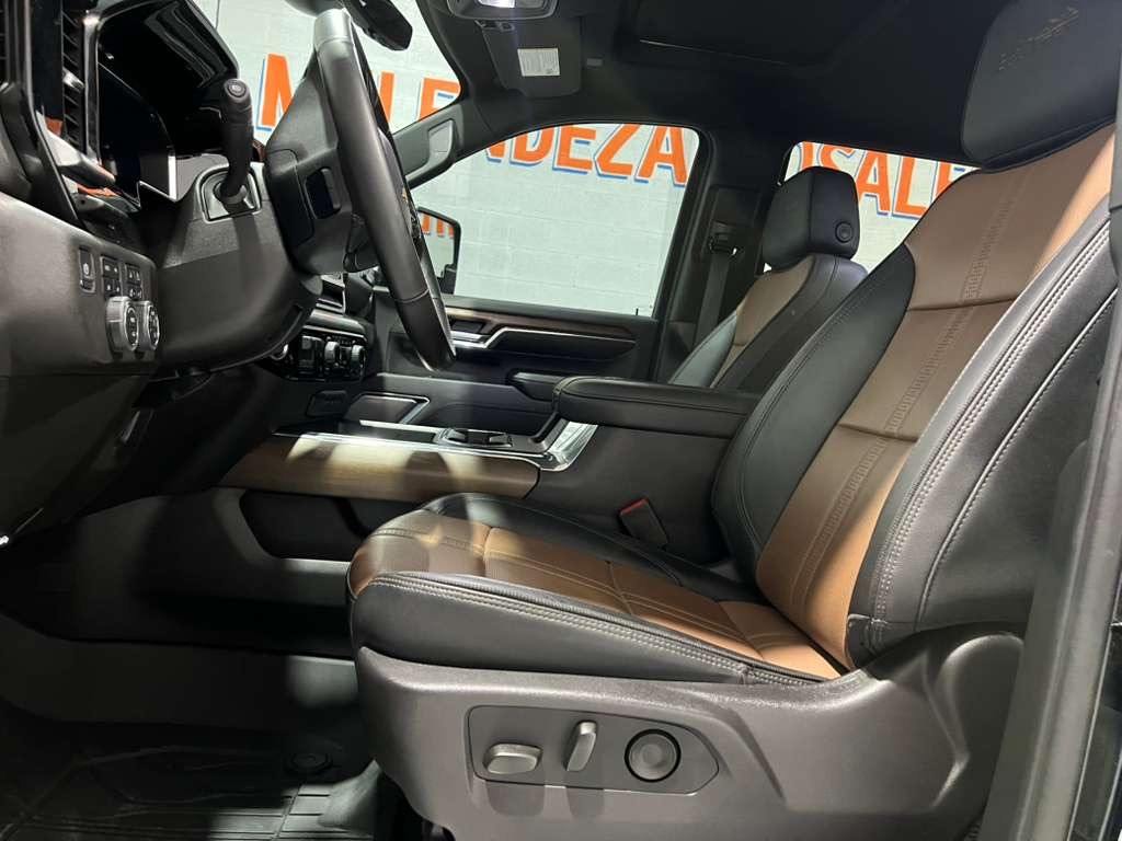 Chevrolet Silverado 3500HD High Country Crew Cab 4WD 2024