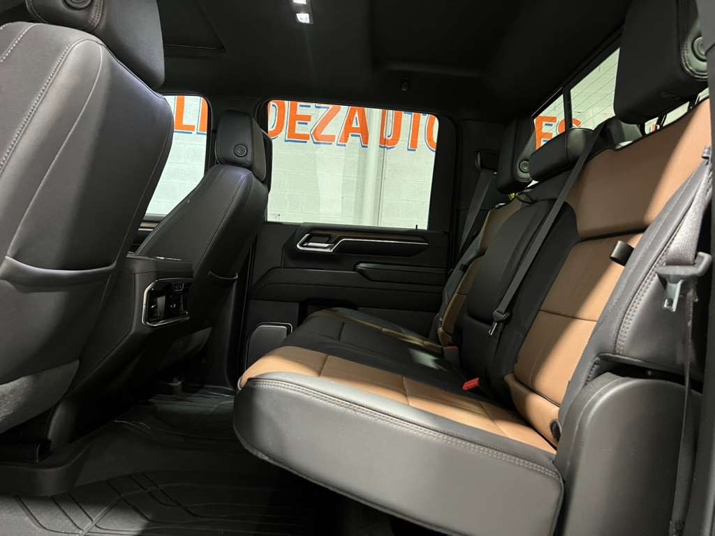 Chevrolet Silverado 3500HD High Country Crew Cab 4WD 2024