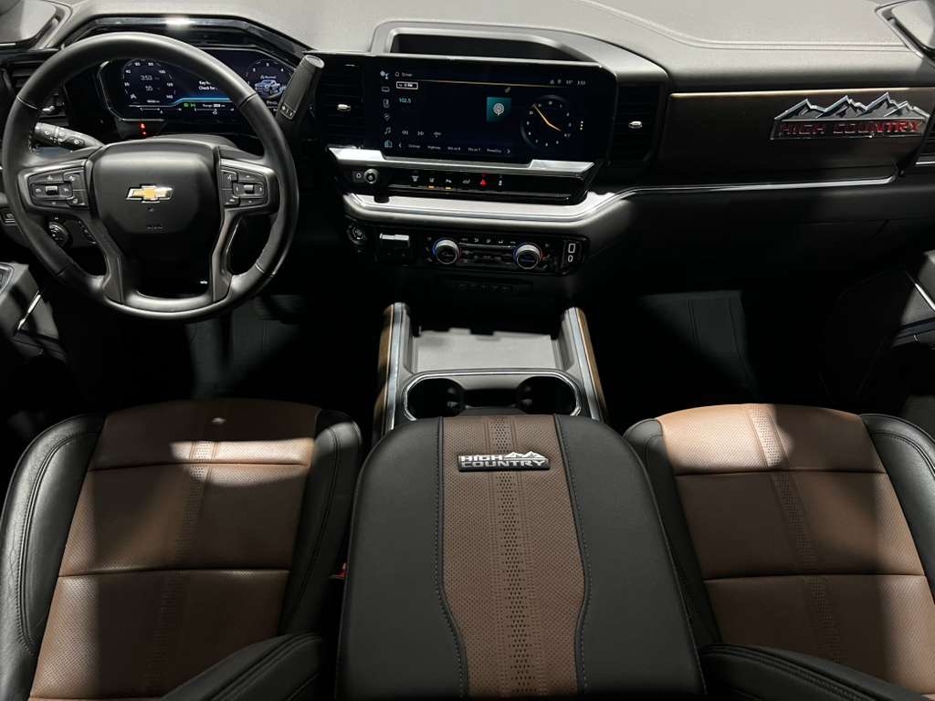 Chevrolet Silverado 3500HD High Country Crew Cab 4WD 2024