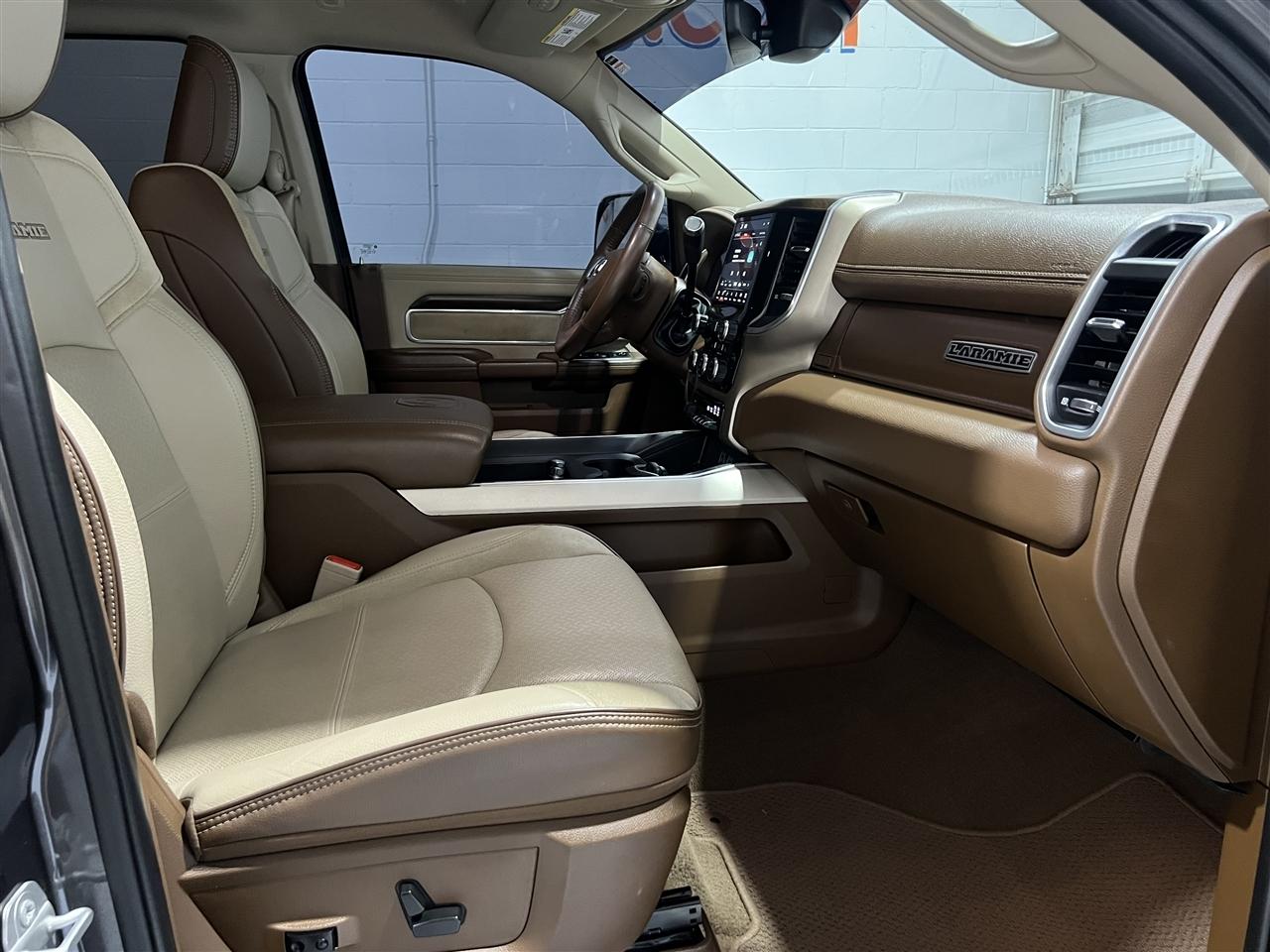 RAM 2500 Laramie Crew Cab SWB 4WD 2022