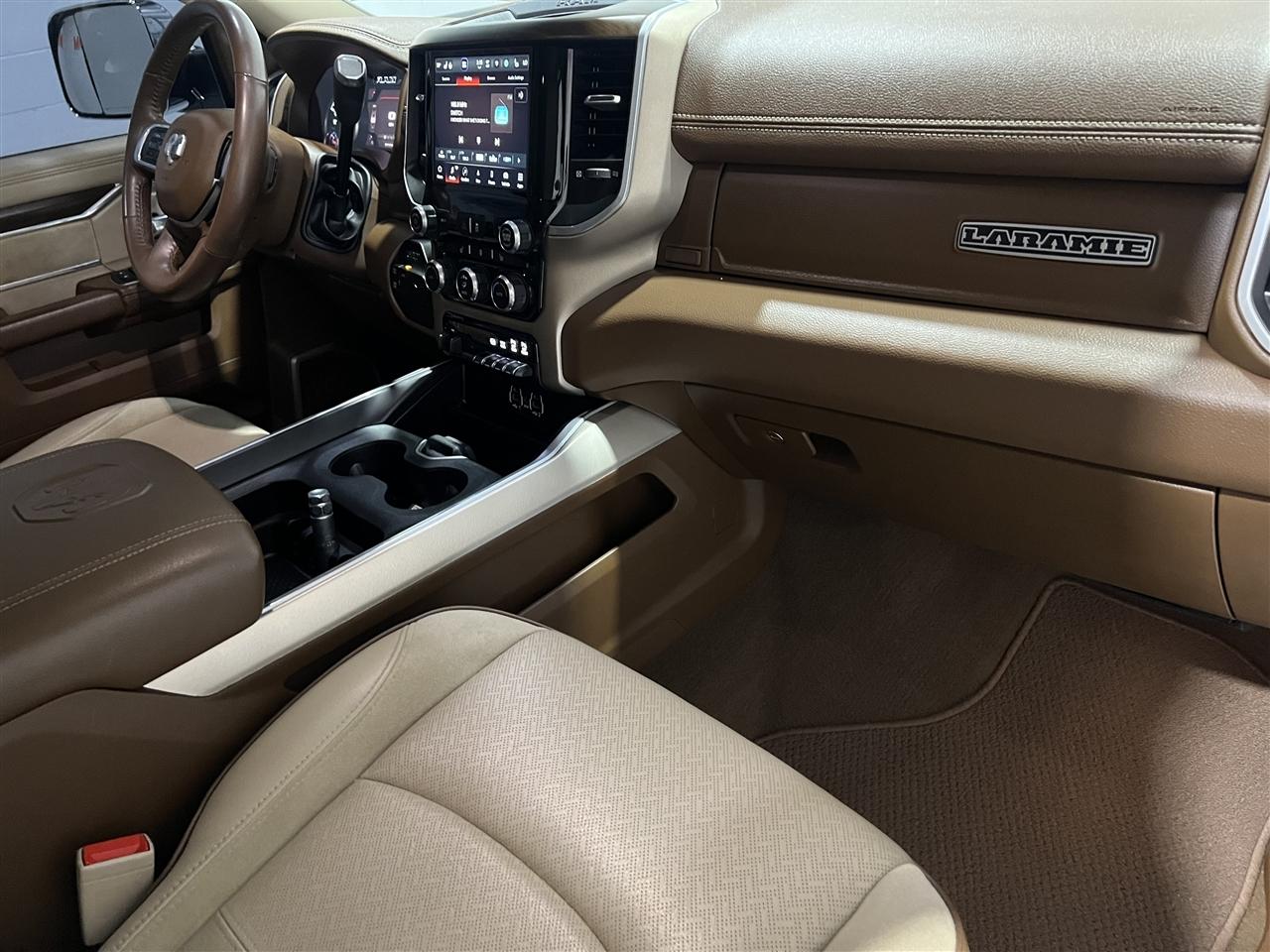 RAM 2500 Laramie Crew Cab SWB 4WD 2022