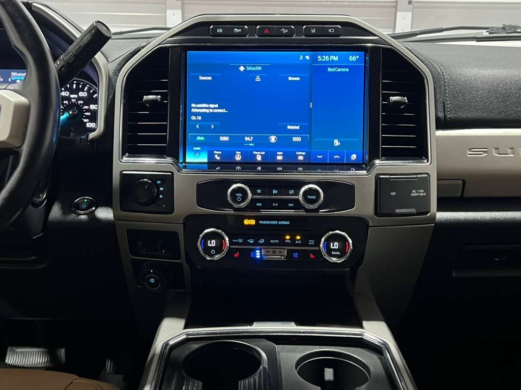 Ford F-350 SD Lariat Crew Cab Long Bed DRW 4WD 2022