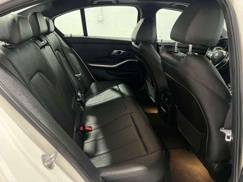 BMW 3-Series 330i xDrive 2020