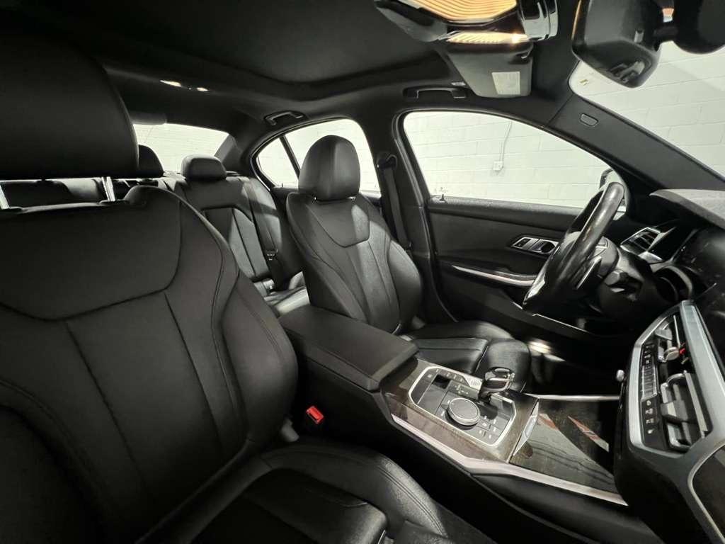 BMW 3-Series 330i xDrive 2020