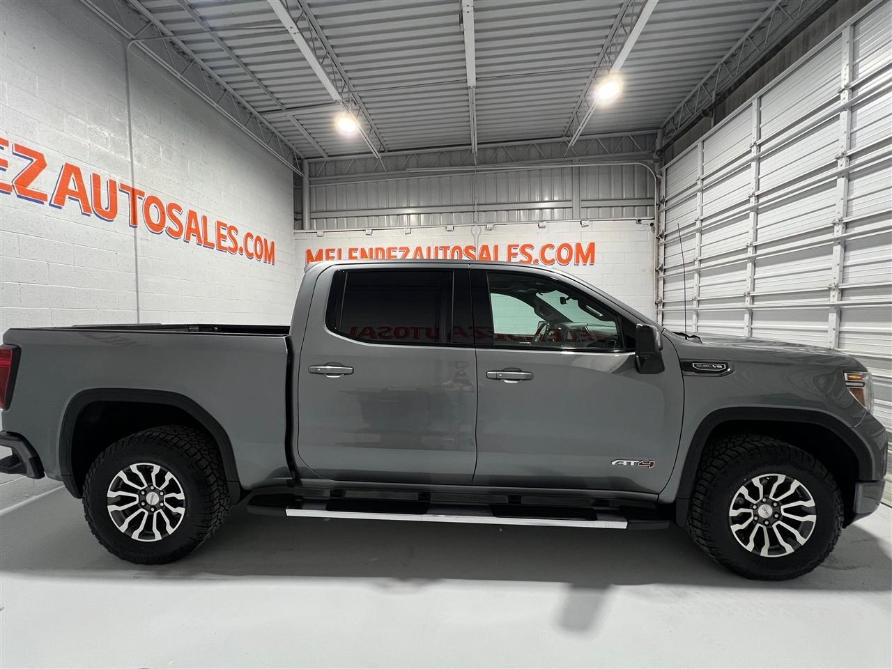 GMC Sierra 1500 AT4 Crew Cab Long Box 4WD 2019
