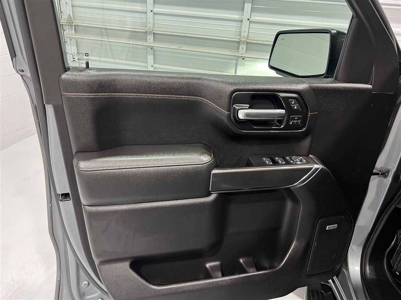 GMC Sierra 1500 AT4 Crew Cab Long Box 4WD 2019