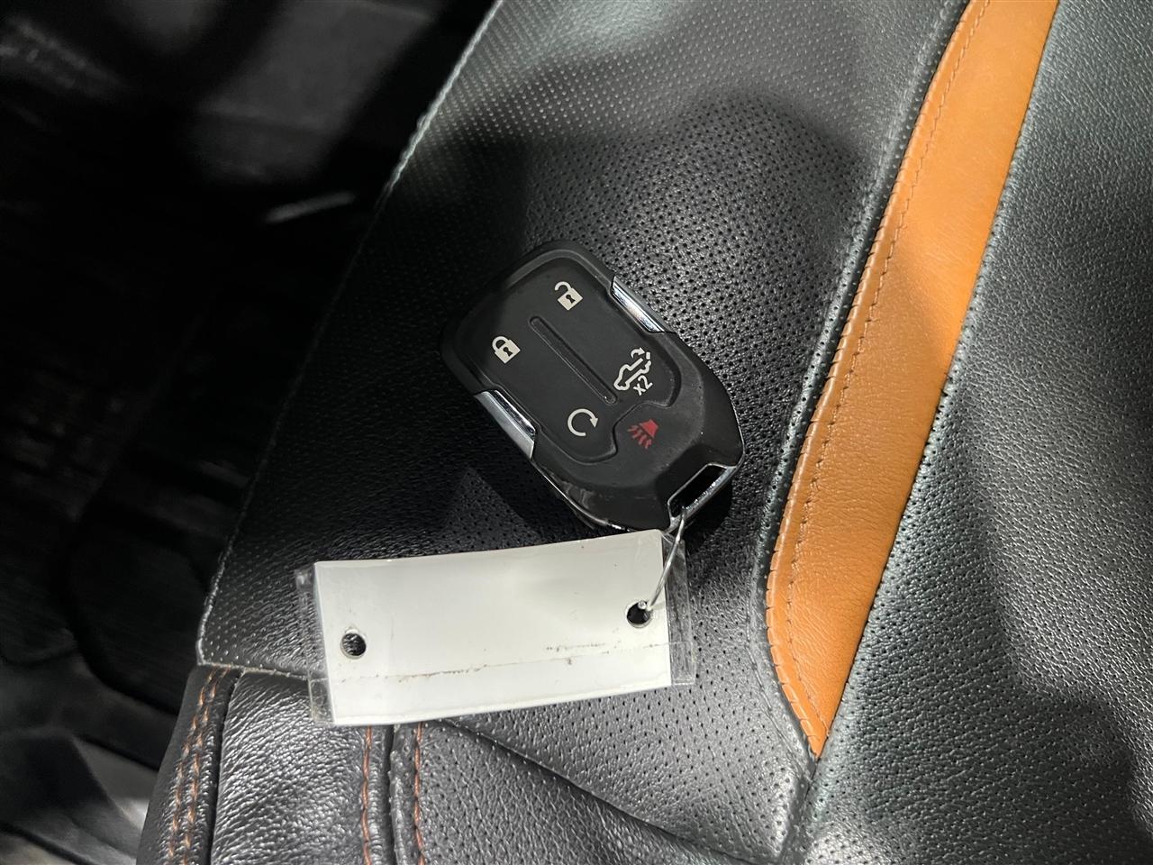 GMC Sierra 1500 AT4 Crew Cab Long Box 4WD 2019