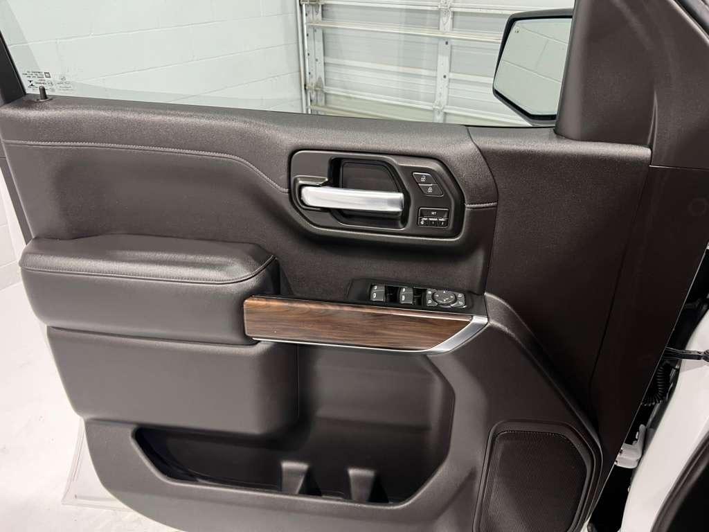 GMC Sierra 1500 SLT Crew Cab Long Box 4WD 2020