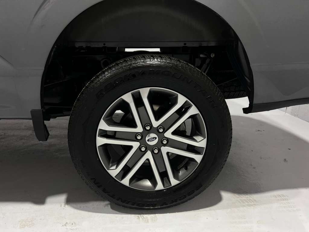 Ford F-150 XL SuperCrew 5.5-ft. Bed 4WD 2021