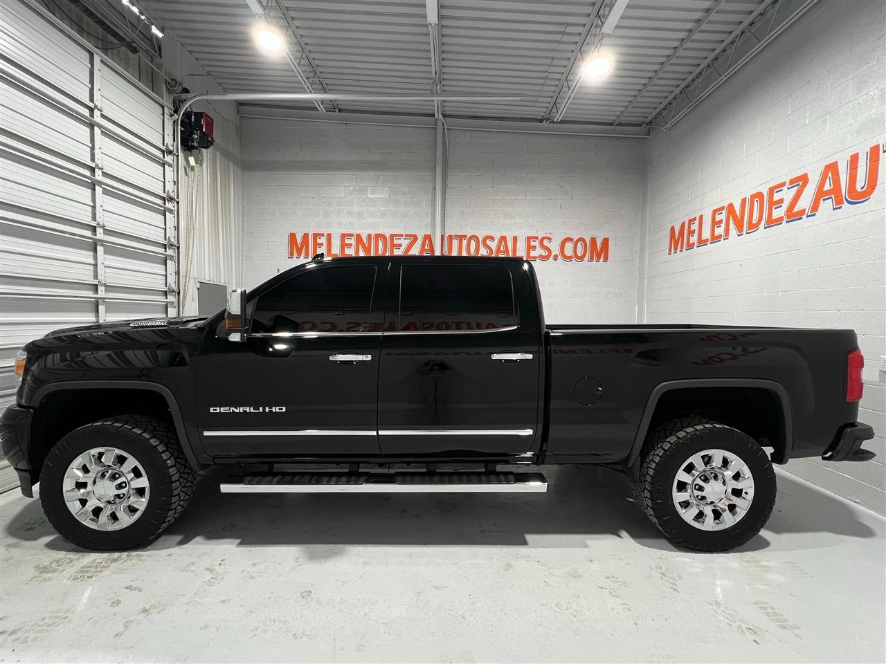 GMC Sierra 2500HD Denali Crew Cab 4WD 2018