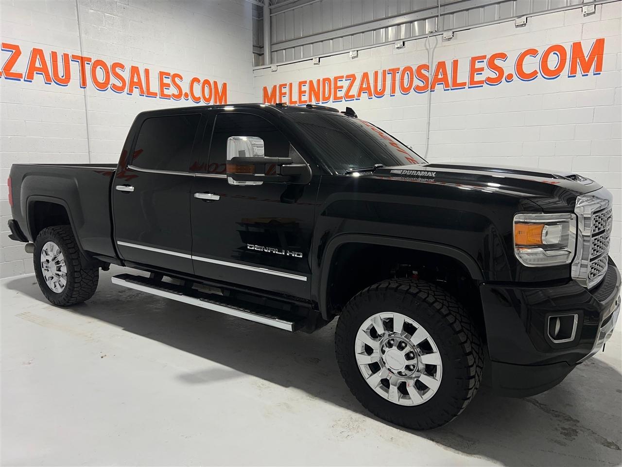 GMC Sierra 2500HD Denali Crew Cab 4WD 2018