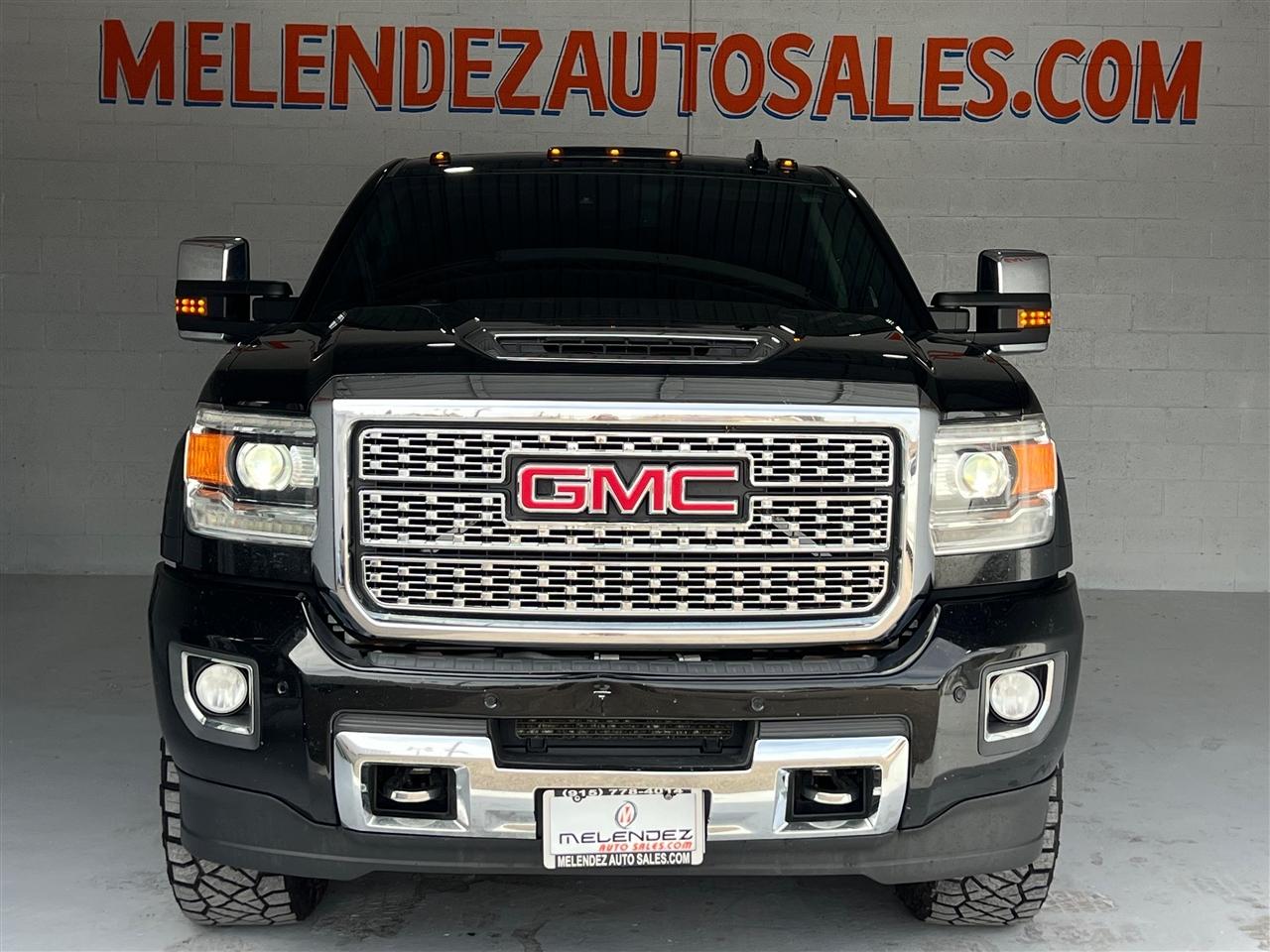 GMC Sierra 2500HD Denali Crew Cab 4WD 2018