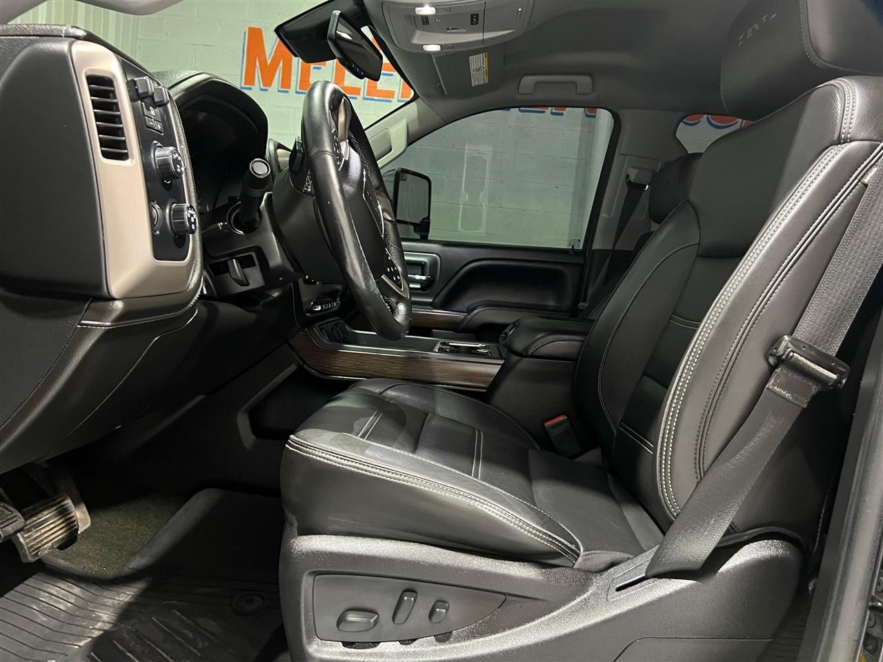 GMC Sierra 2500HD Denali Crew Cab 4WD 2018
