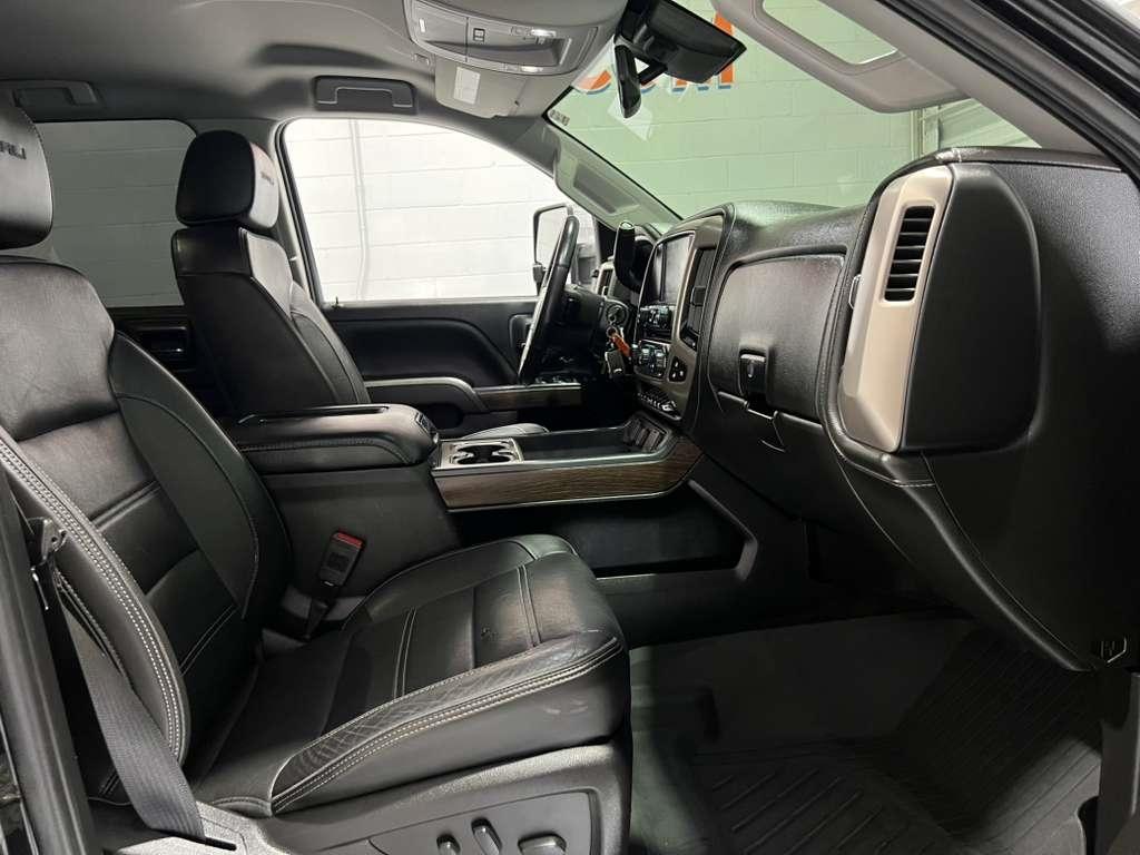 GMC Sierra 2500HD Denali Crew Cab 4WD 2018