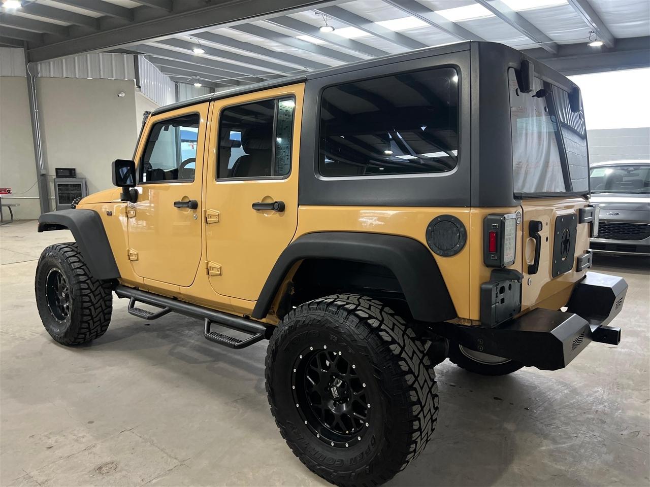 Jeep Wrangler Unlimited Sport 4WD 2013