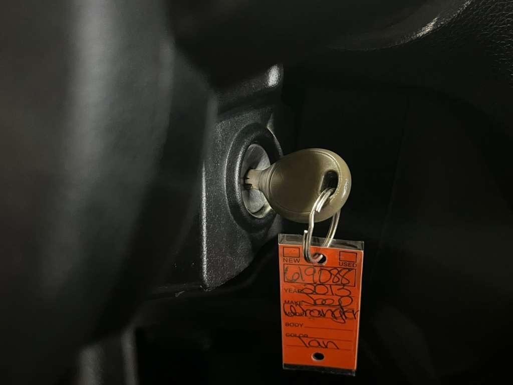 Jeep Wrangler Unlimited Sport 4WD 2013