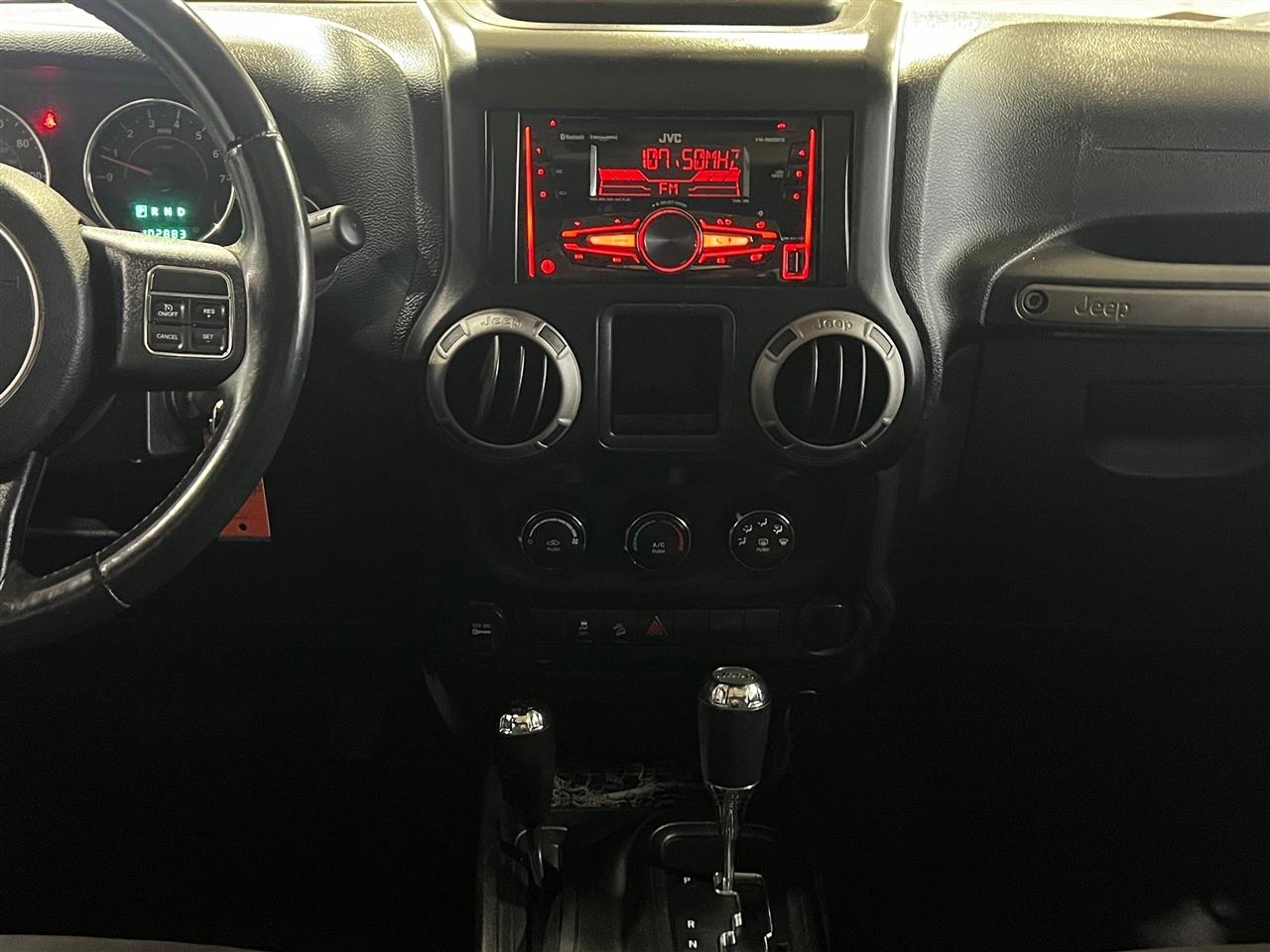 Jeep Wrangler Unlimited Sport 4WD 2013