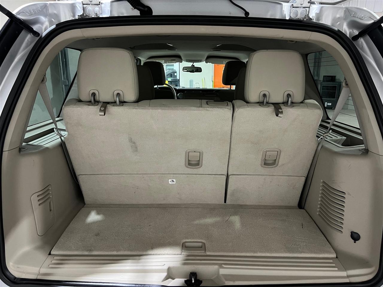 Ford Expedition XLT 4WD 2013