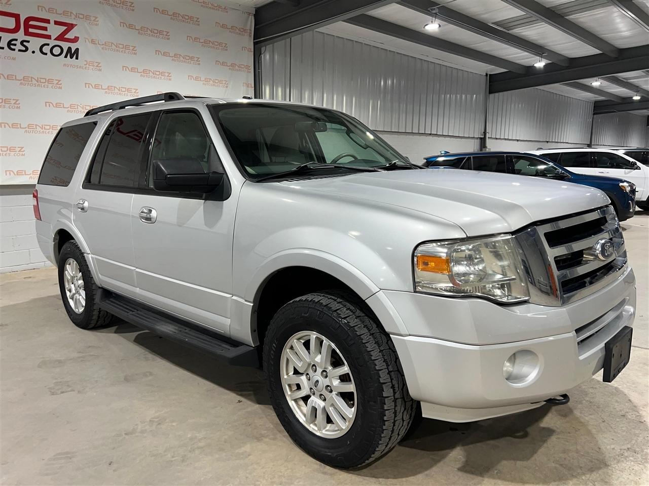 Ford Expedition XLT 4WD 2013