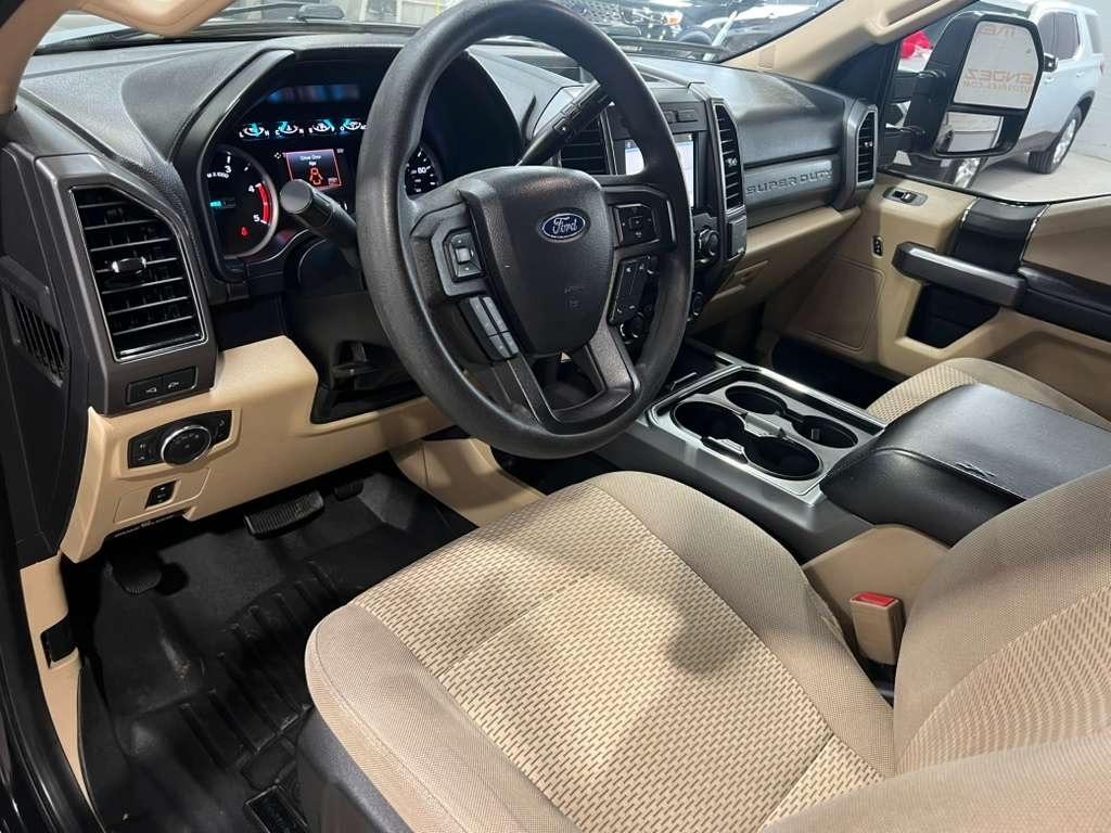 Ford F-350 SD XLT Crew Cab Long Bed DRW 4WD 2019