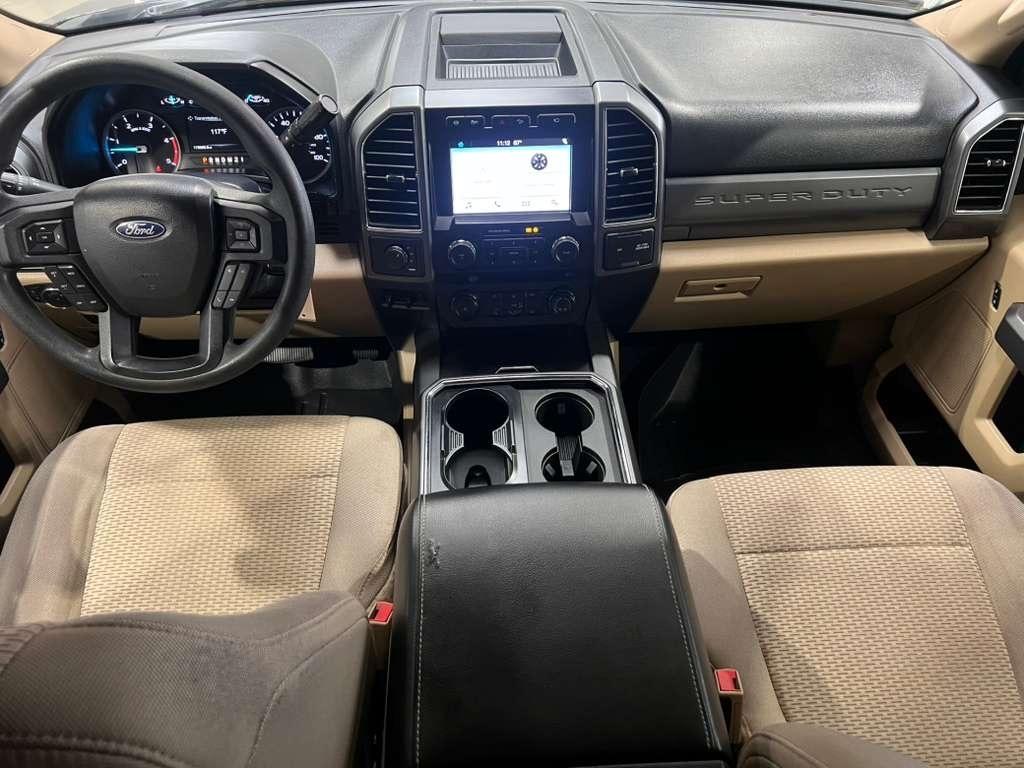Ford F-350 SD XLT Crew Cab Long Bed DRW 4WD 2019