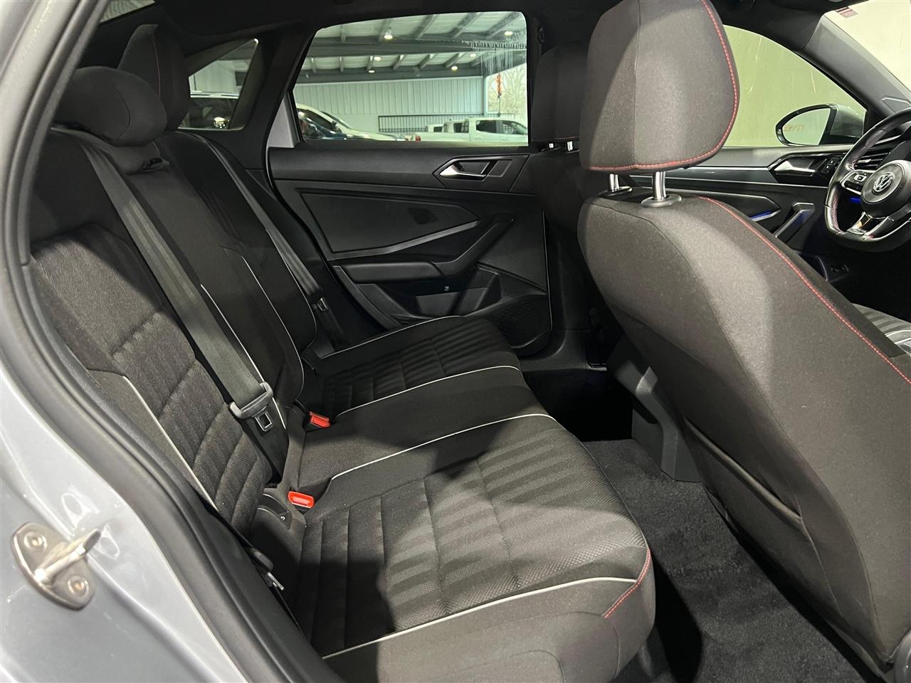 Volkswagen Jetta GLI S 7A 2021