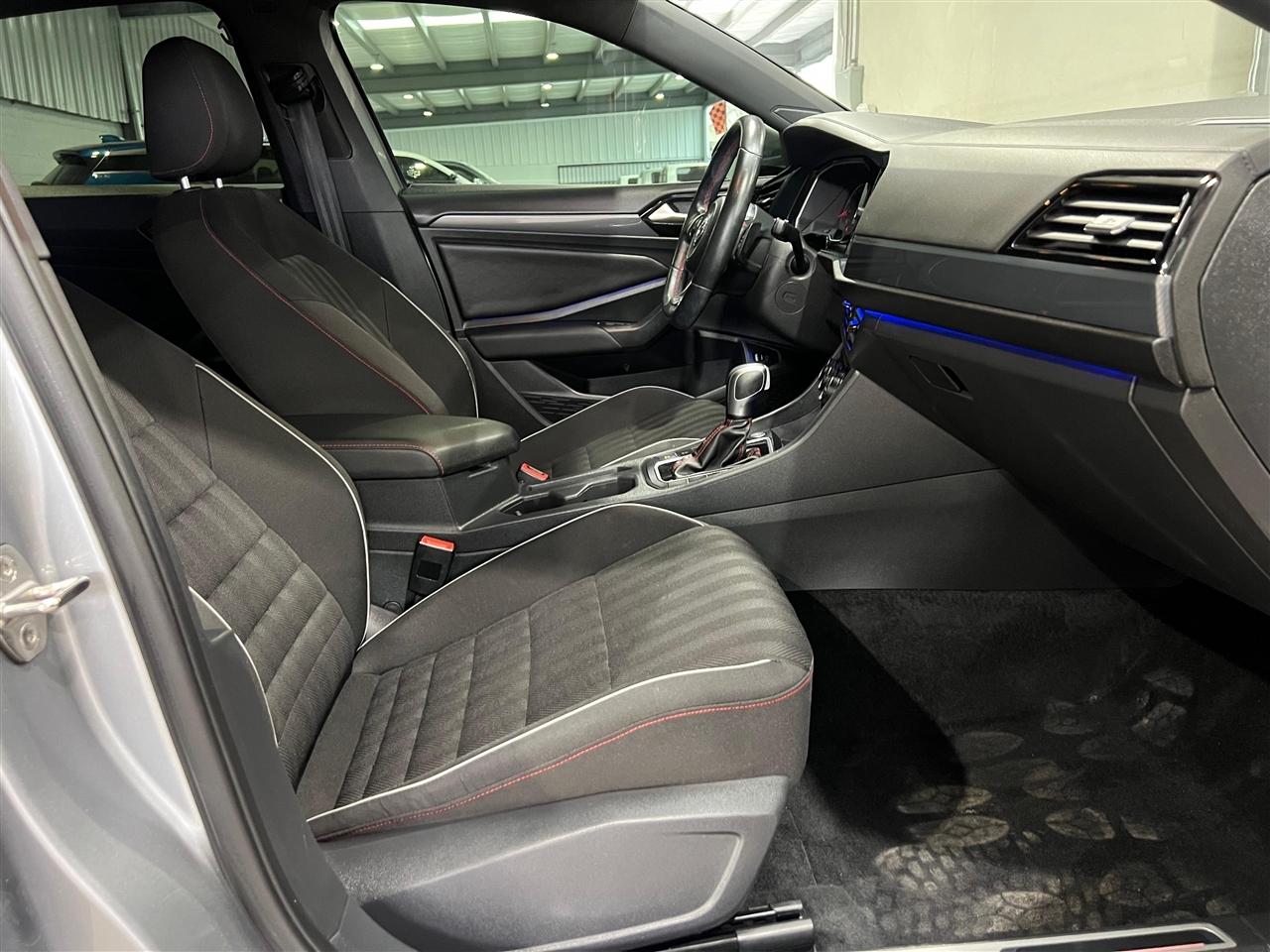 Volkswagen Jetta GLI S 7A 2021