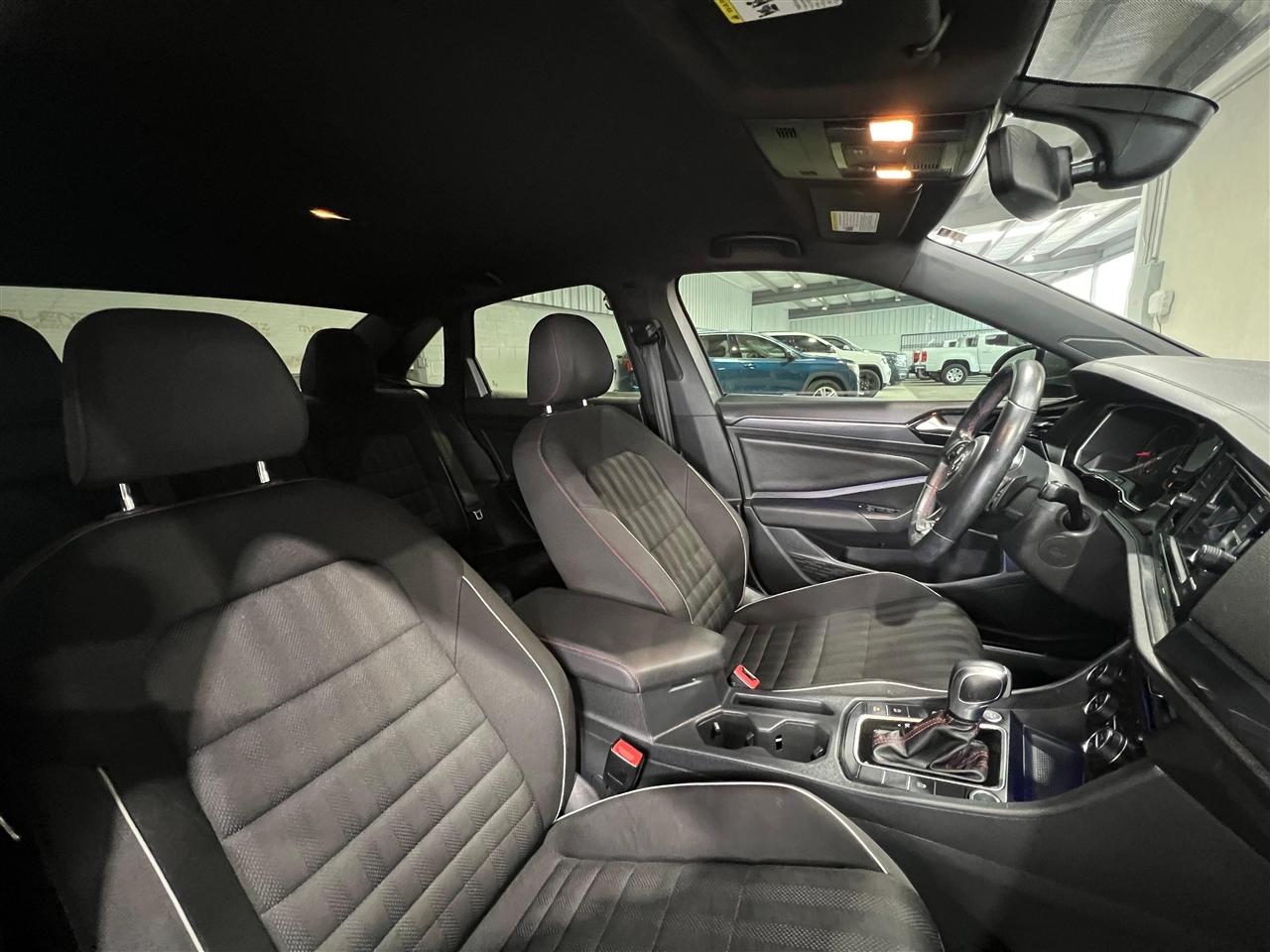 Volkswagen Jetta GLI S 7A 2021