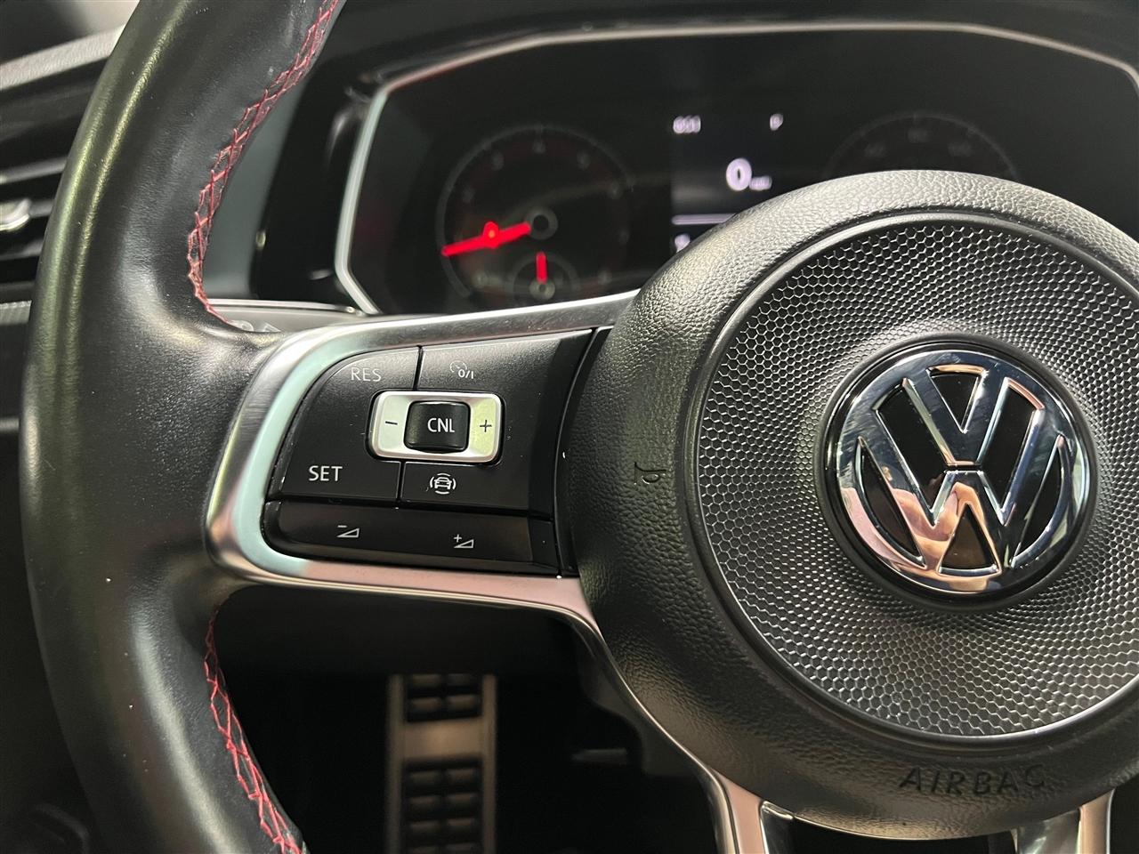 Volkswagen Jetta GLI S 7A 2021