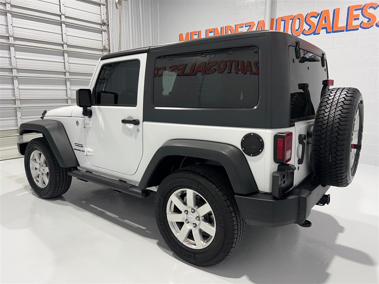 Jeep Wrangler Sport 4WD 2014