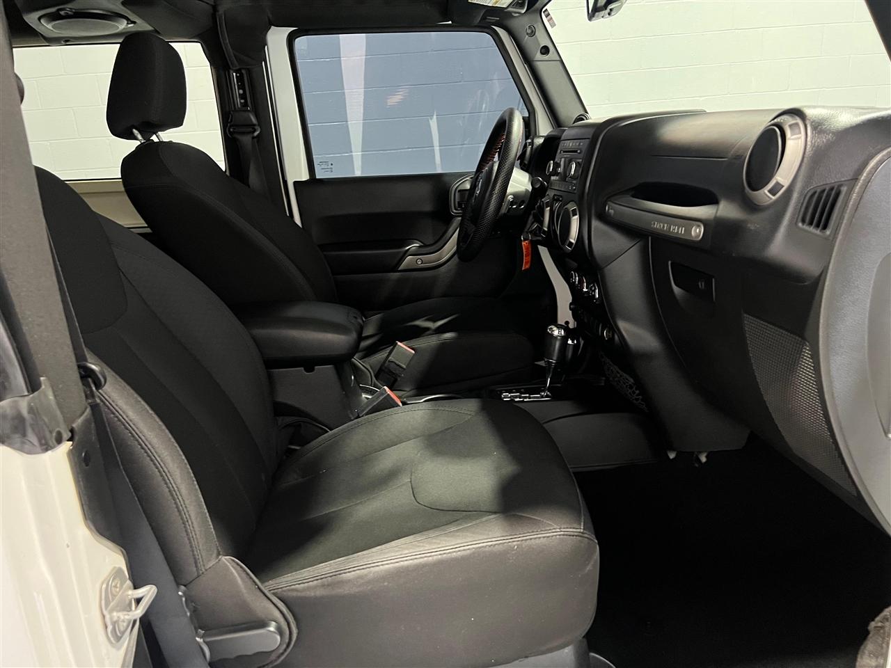 Jeep Wrangler Sport 4WD 2014