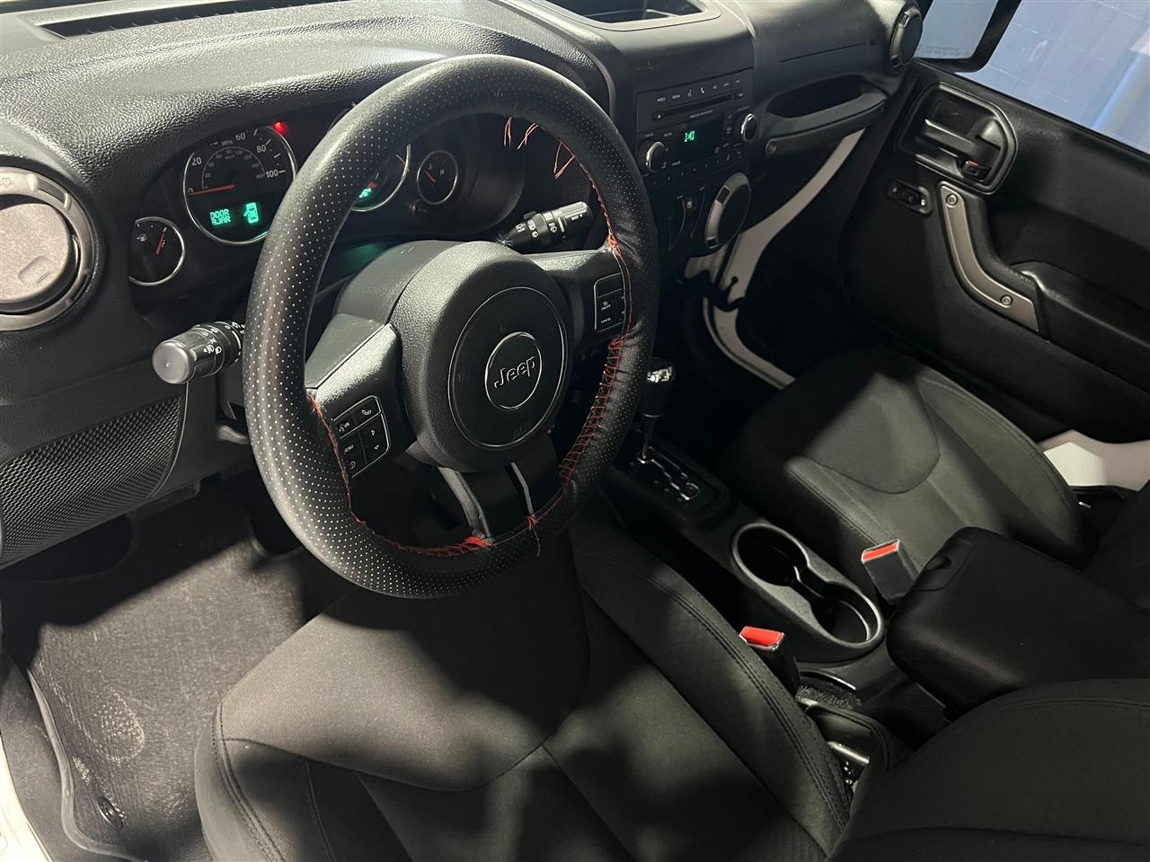 Jeep Wrangler Sport 4WD 2014