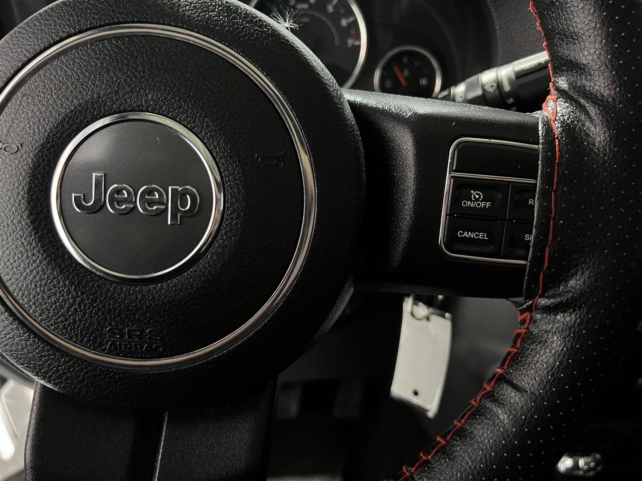 Jeep Wrangler Sport 4WD 2014