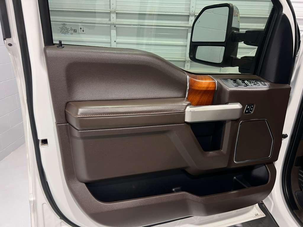 Ford F-350 SD King Ranch Crew Cab Long Bed 4WD 2021