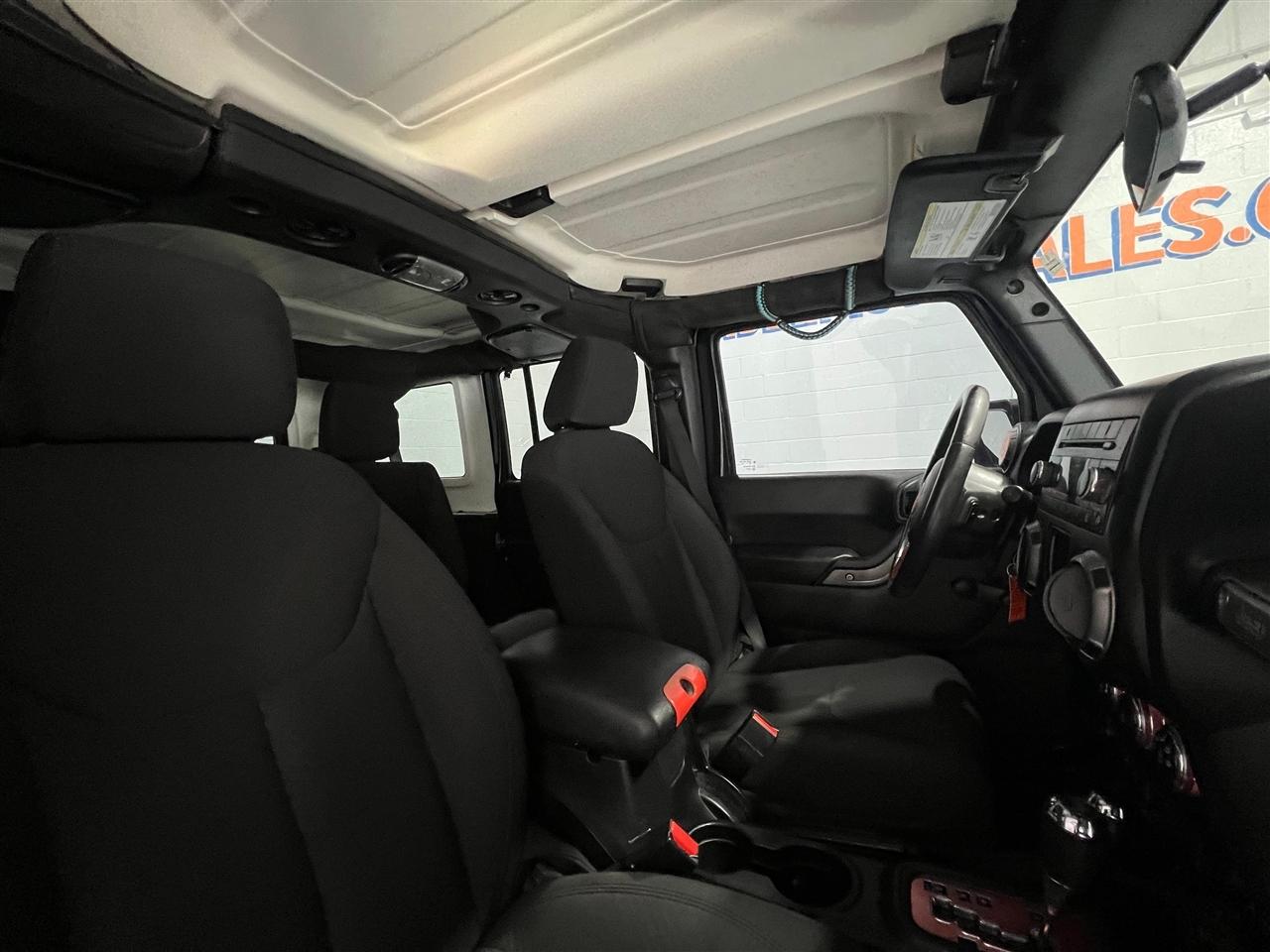 Jeep Wrangler Unlimited Sport 4WD 2015