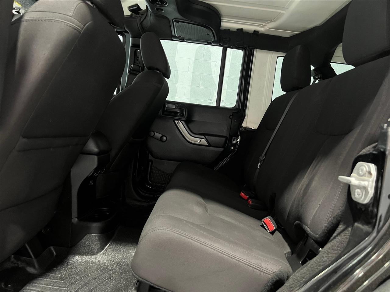 Jeep Wrangler Unlimited Sport 4WD 2015
