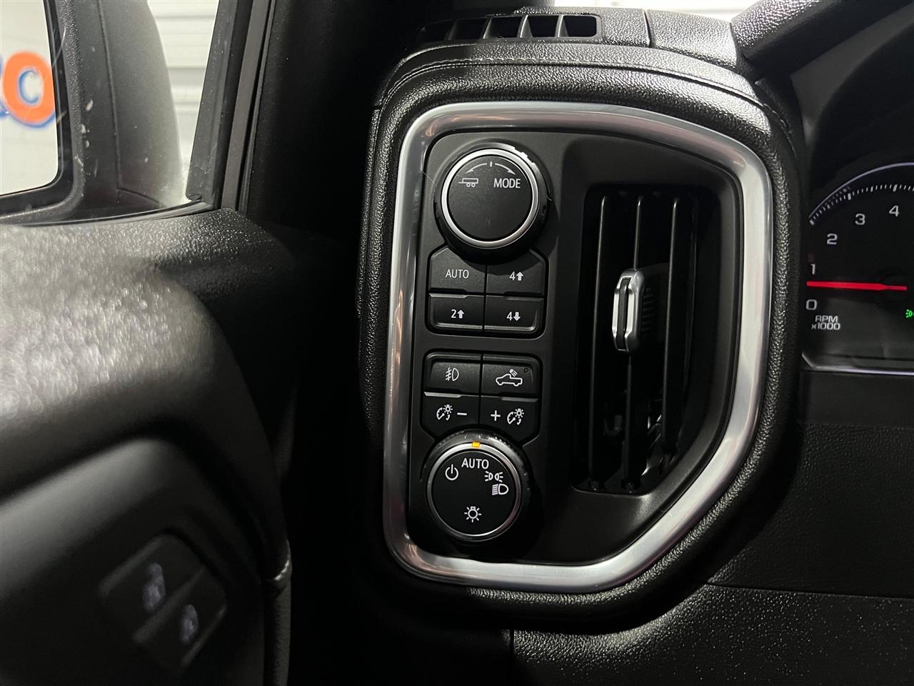 Chevrolet Silverado 1500 Limited LT Trail Boss Crew Cab 4WD 2022