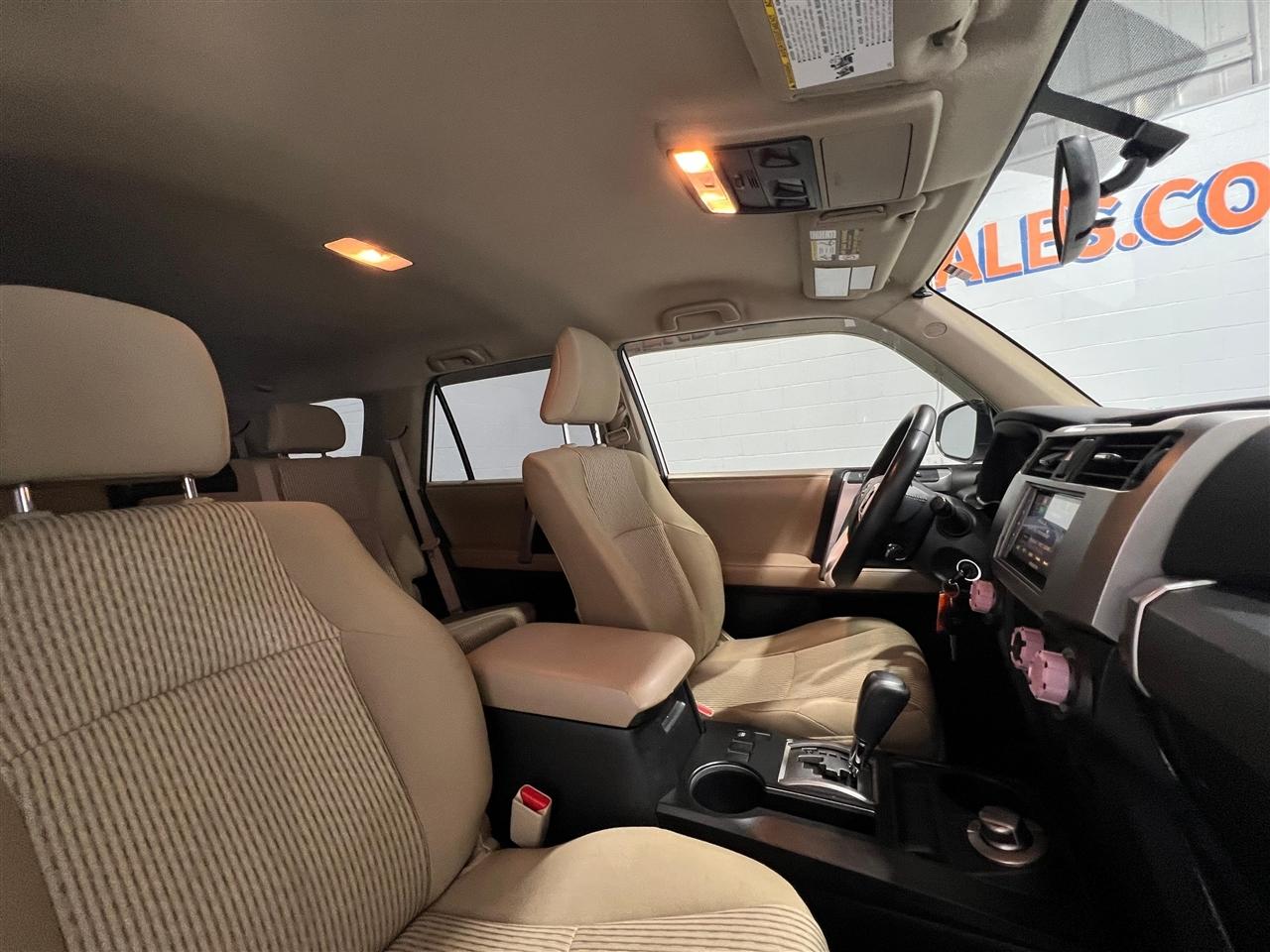 Toyota 4Runner SR5 4WD 2016