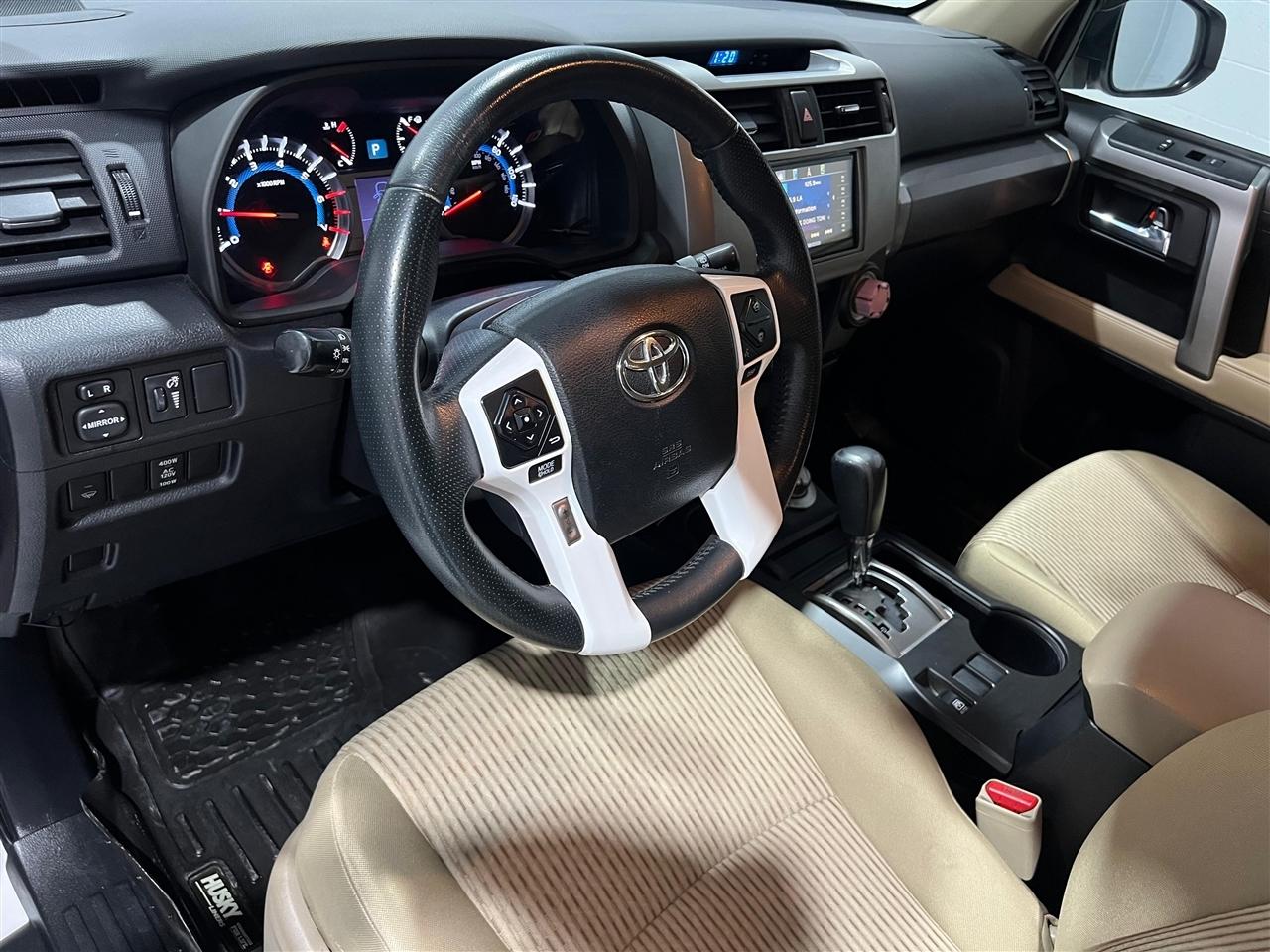 Toyota 4Runner SR5 4WD 2016