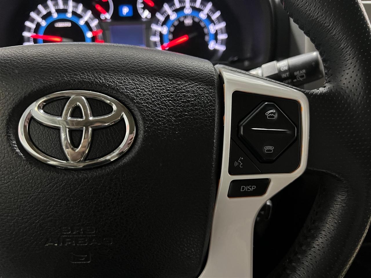 Toyota 4Runner SR5 4WD 2016