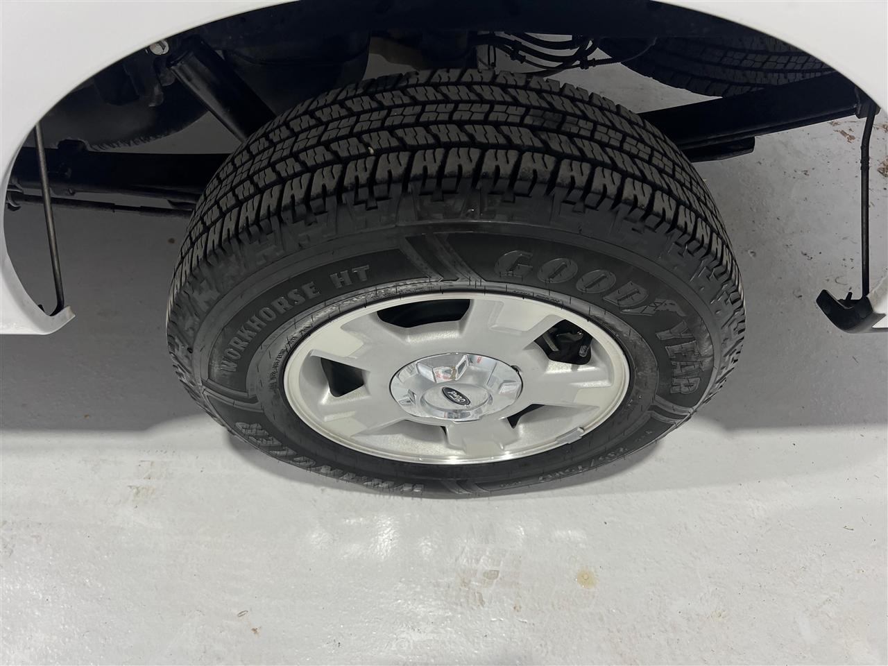 Ford F-150 XLT SuperCab 8-ft. Bed 2WD 2014